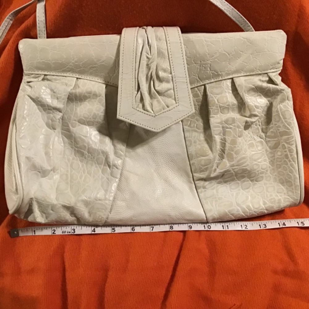 Fifth Avenue Handbag Vintage Cream Winter White - Picture 2 of 9